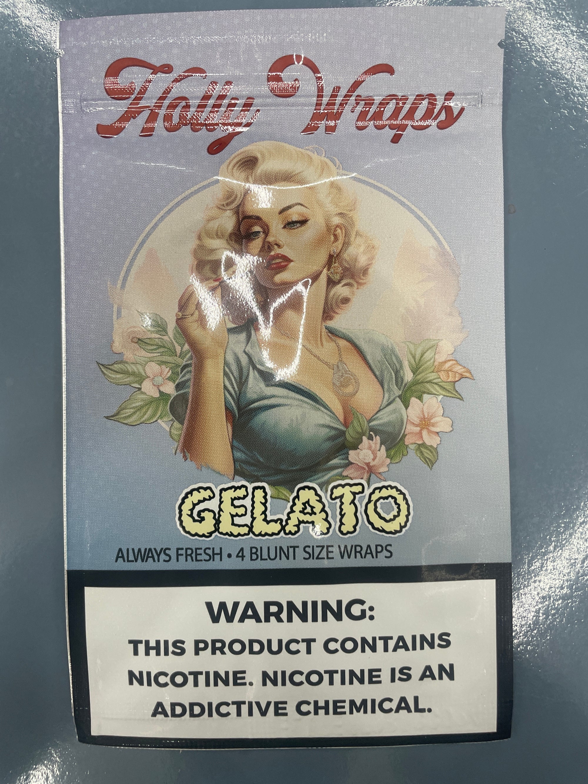 HOLLY WRAPS GELATO